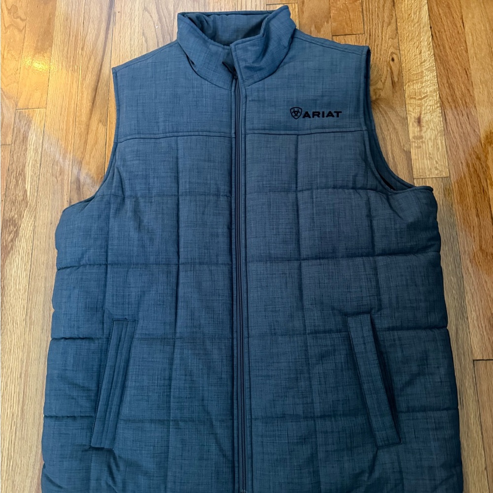 Ariat Men's Charcoal Quilted Vest